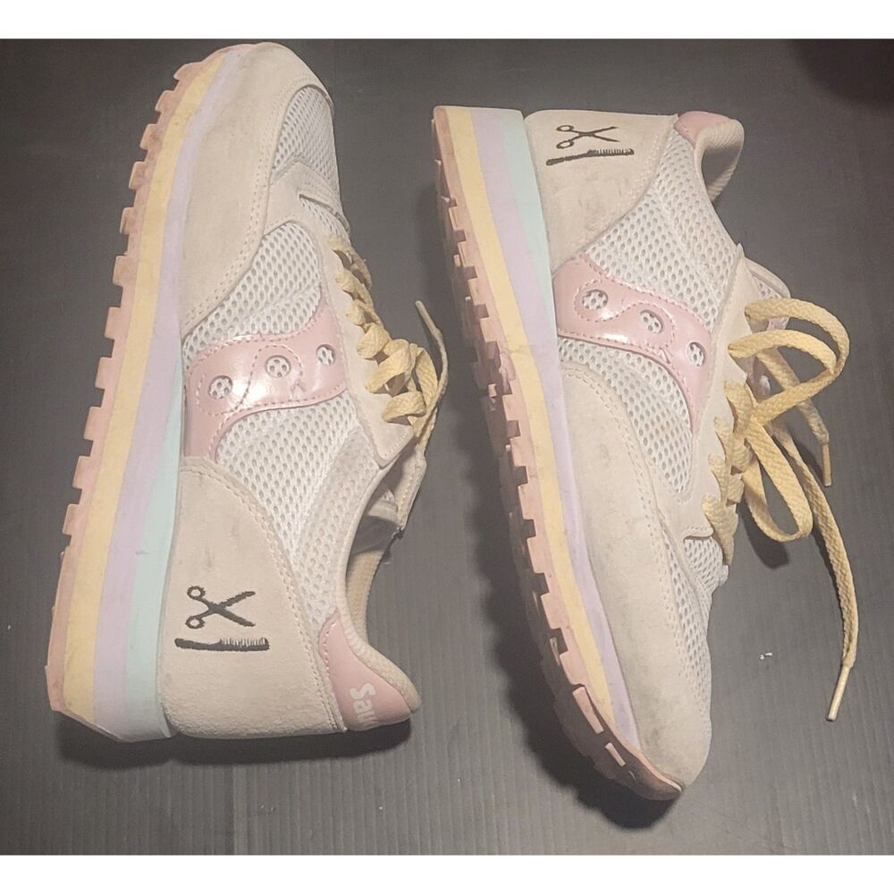 Saucony Jazz Original Womens 8 Cream Pink Retro Running Sneakers